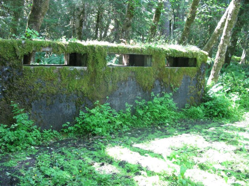 800px-tillamook_head_bunker