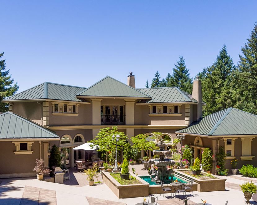 This Beautiful Forest Villa in Oregon Will Take Your Breath Away