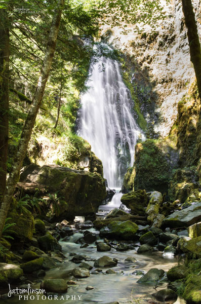 Photo by Jessica Tomlinson of Susan Creek Falls. Copyright Jessica Tomlinson of JATomlinson Photography 