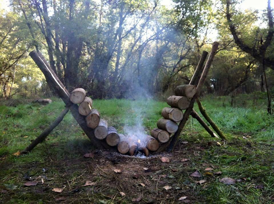 How To Build A Self-Feeding Fire That Burns For 14 Hours Plus!