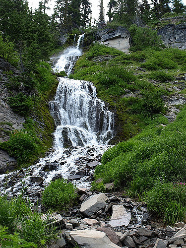 crater lake hiking, discovery point trail