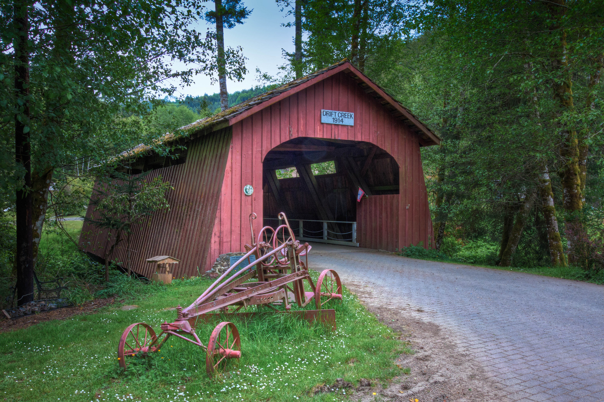 covered bridge drift creek