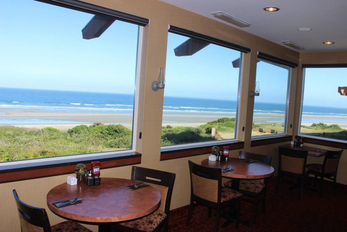 12 Mouthwatering Oregon Coast Restaurants With Amazing Ocean Views