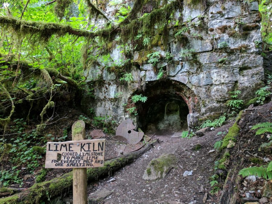 a sign at the lime kiln trail tunnel