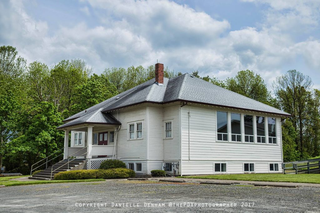 26 Historic Oregon Schoolhouses Still Standing Today