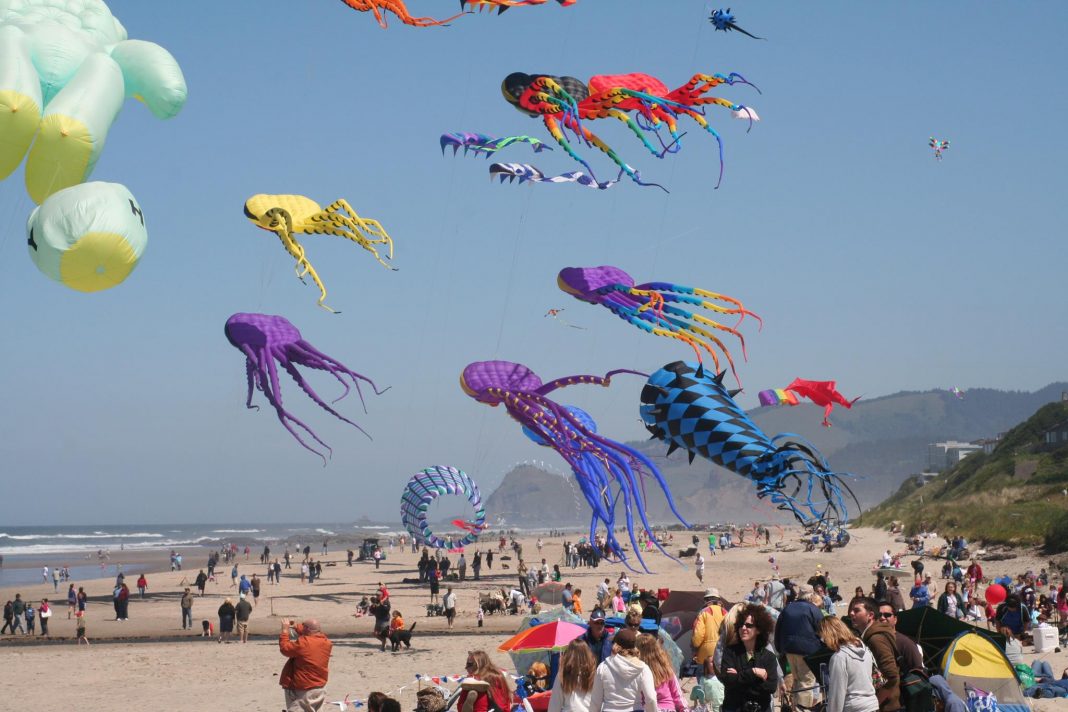 This Kite Festival on the Oregon Coast Will Blow You Away