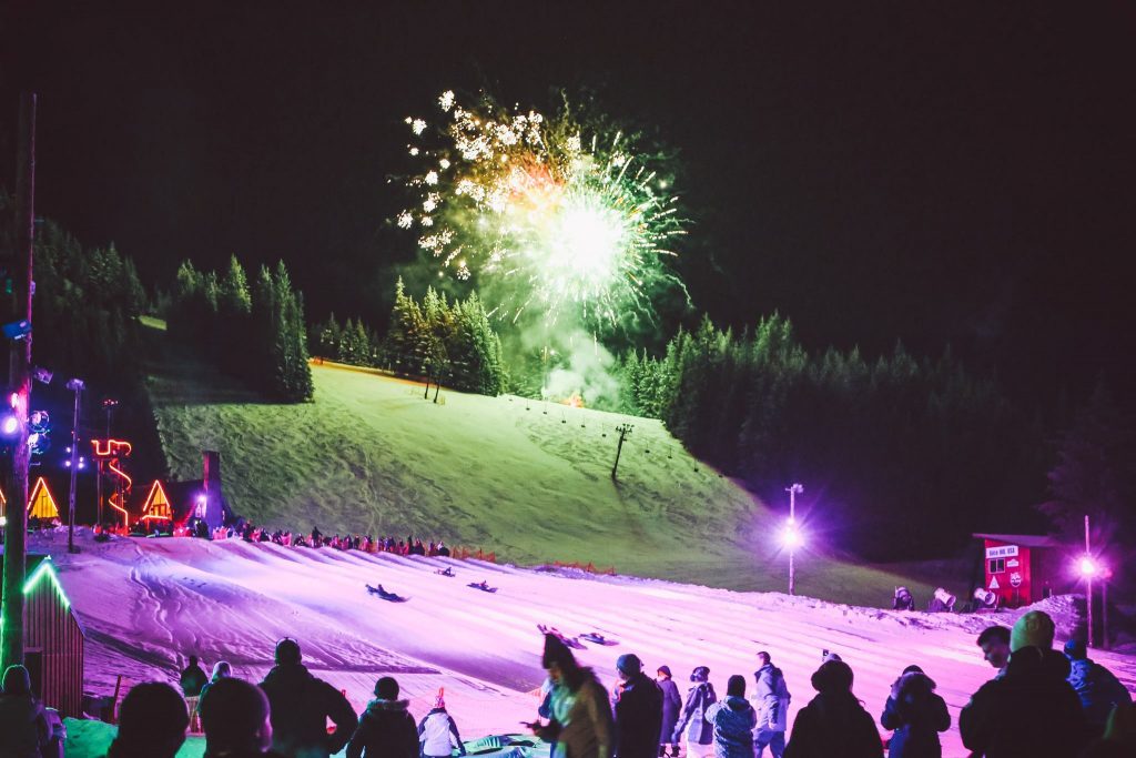 Cosmic Tubing Is A Thing In Oregon, And It's The Ultimate Winter Rush