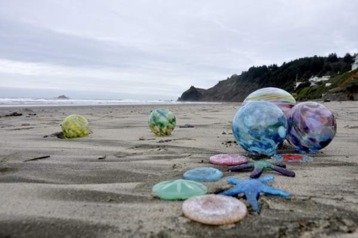 Here Are 12 Serene Places To Find Sea Glass On The Oregon Coast