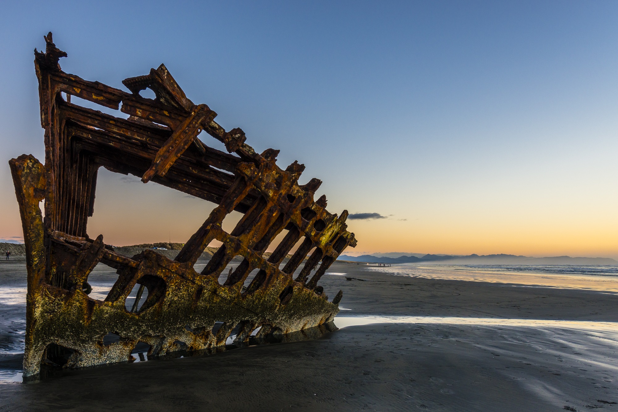 Oregon beaches - Shipwreck