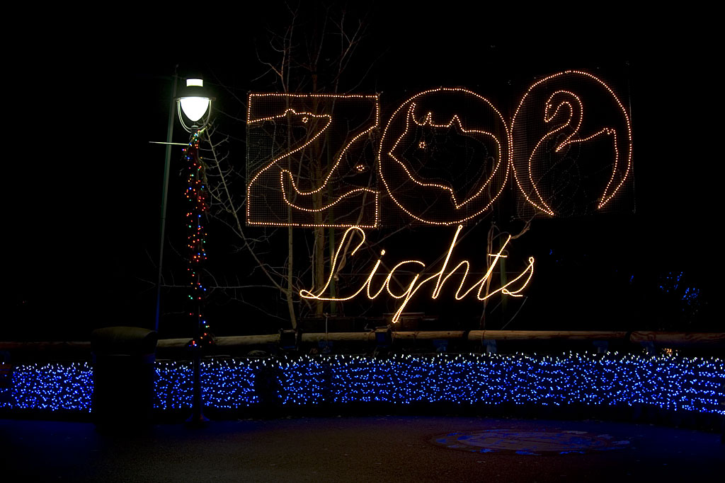 Oregon Zoo Lights Event Features Alcohol Tasting, No Kids Allowed