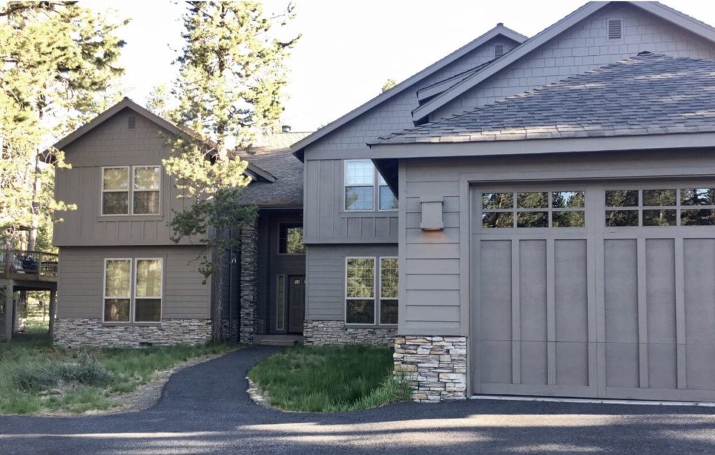 10 Stunning Sunriver Vacation Rentals For Your Next Oregon Getaway