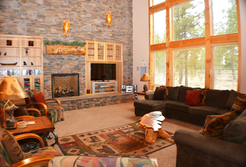 10 Stunning Sunriver Vacation Rentals For Your Next Oregon Getaway