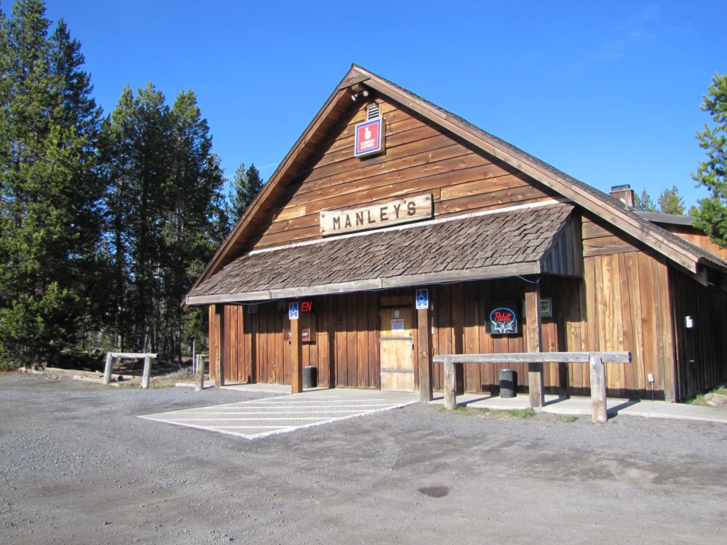 This Remote Oregon Tavern is Known for Their Mouthwatering Chicken