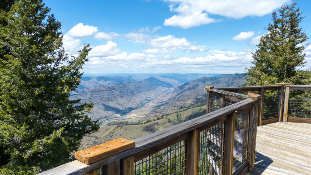A sweeping view of Hell's Canyon from Granny View Platform.