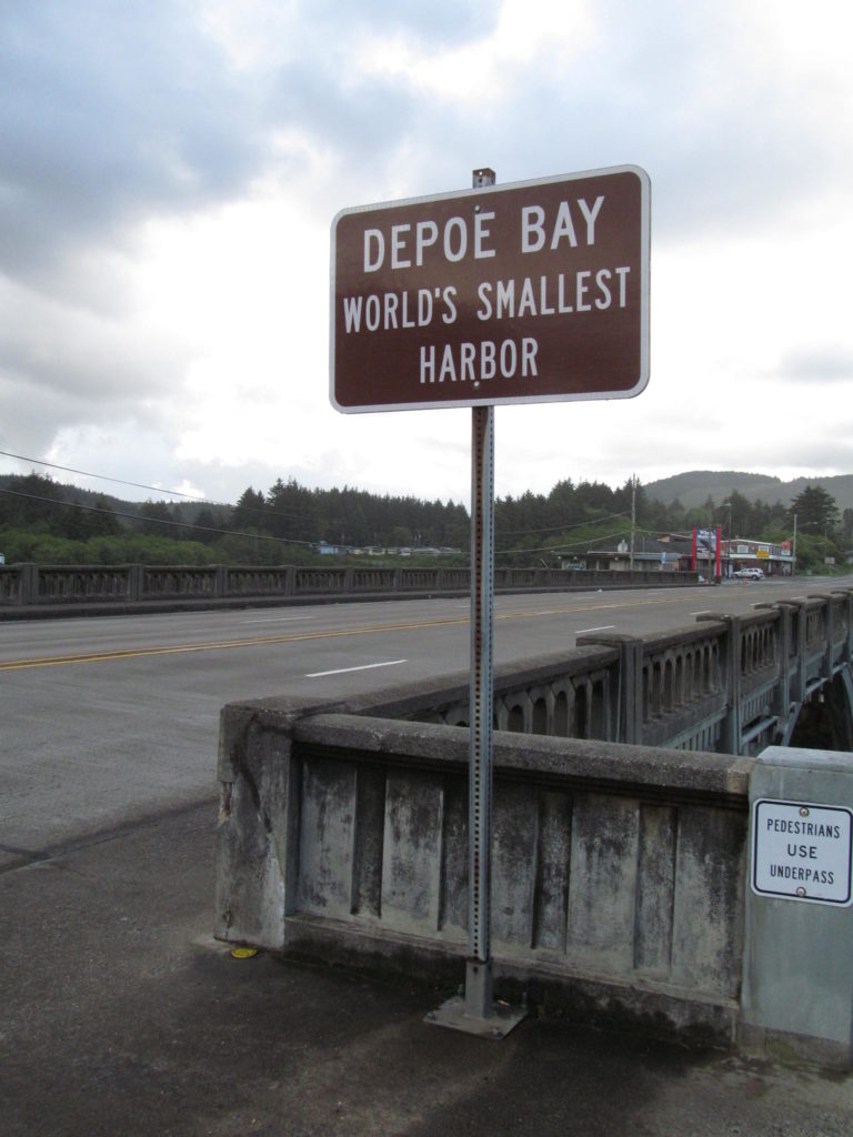 Worlds Smallest Harbor where to stay in Depoe Bay Oregon