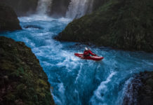 extreme oregon kayaking waterfalls