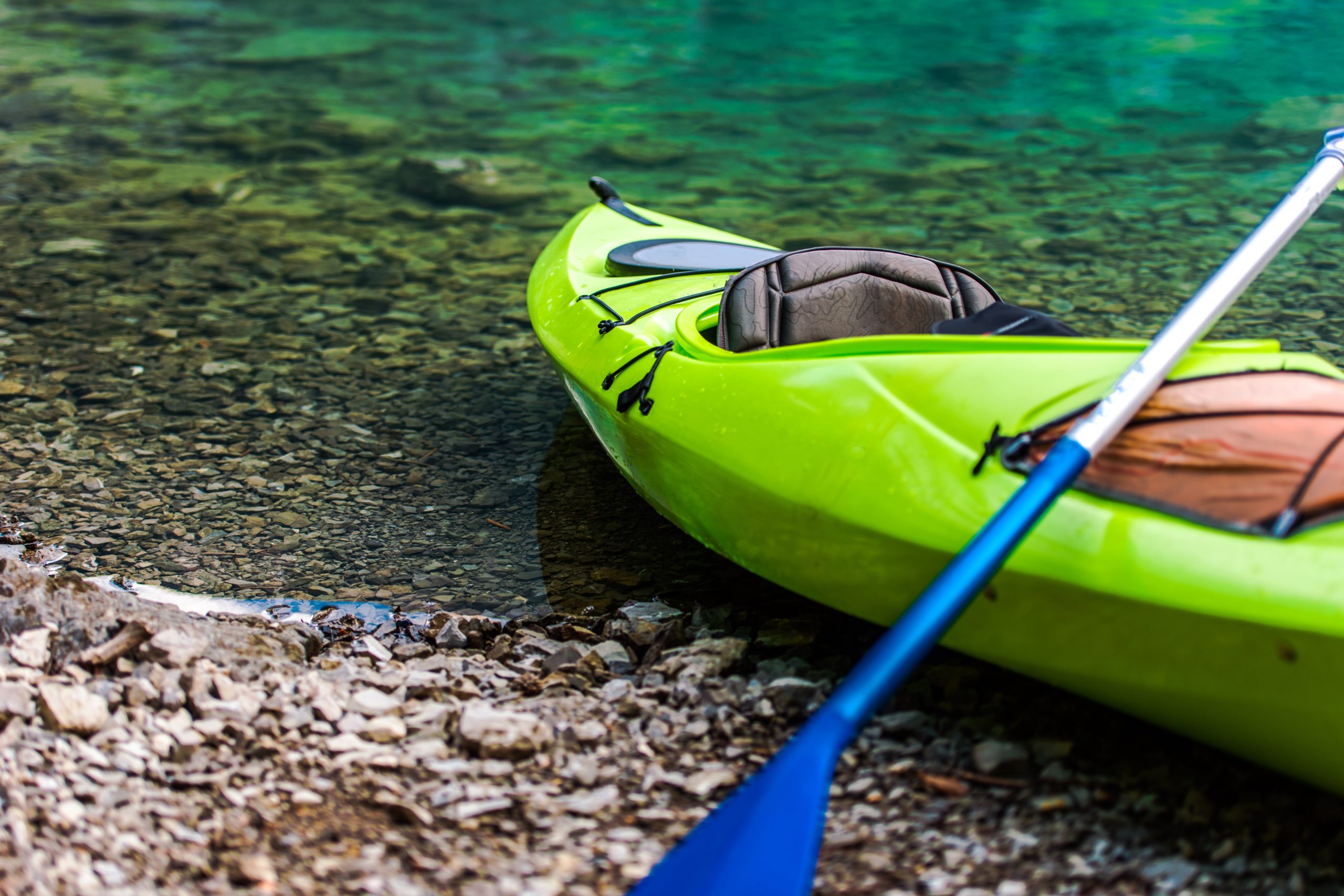 KAYAK ANGLERS OUTMUSCLE WIND AND WAVES ON DICEY LAKE CHAMPLAIN