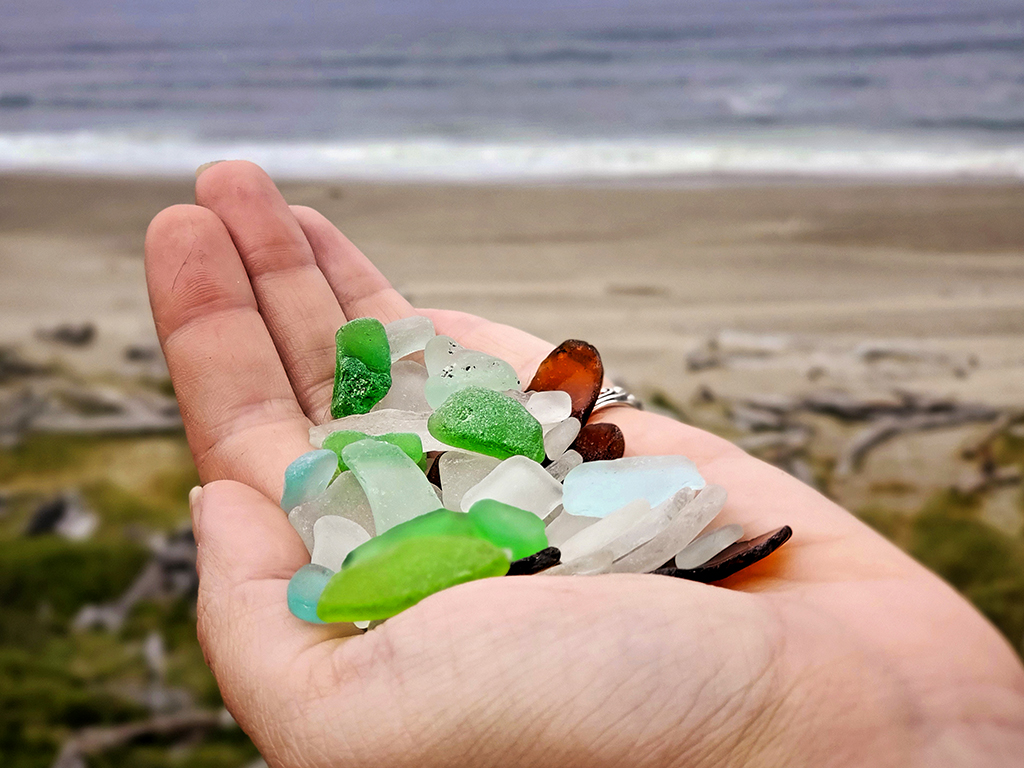 Here Are 12 Serene Places To Find Sea Glass On The Oregon Coast