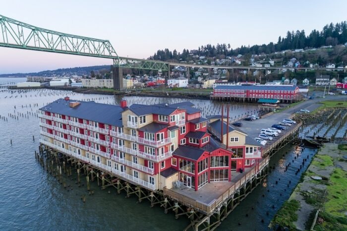 An aerial view of the Cannery Pier Hotel and the Columbia River.