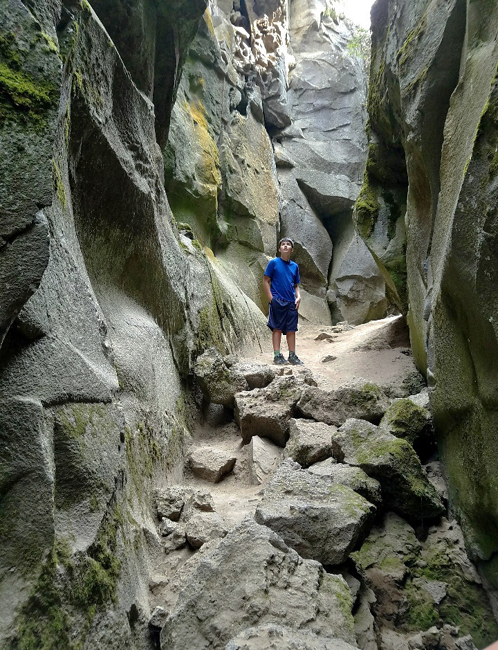 fort rock oregon crack-in-the-ground