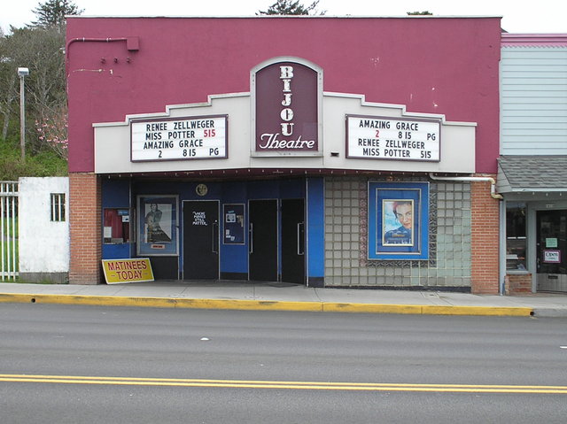 The Historic Bijou Theatre In Oregon Has Been Showing