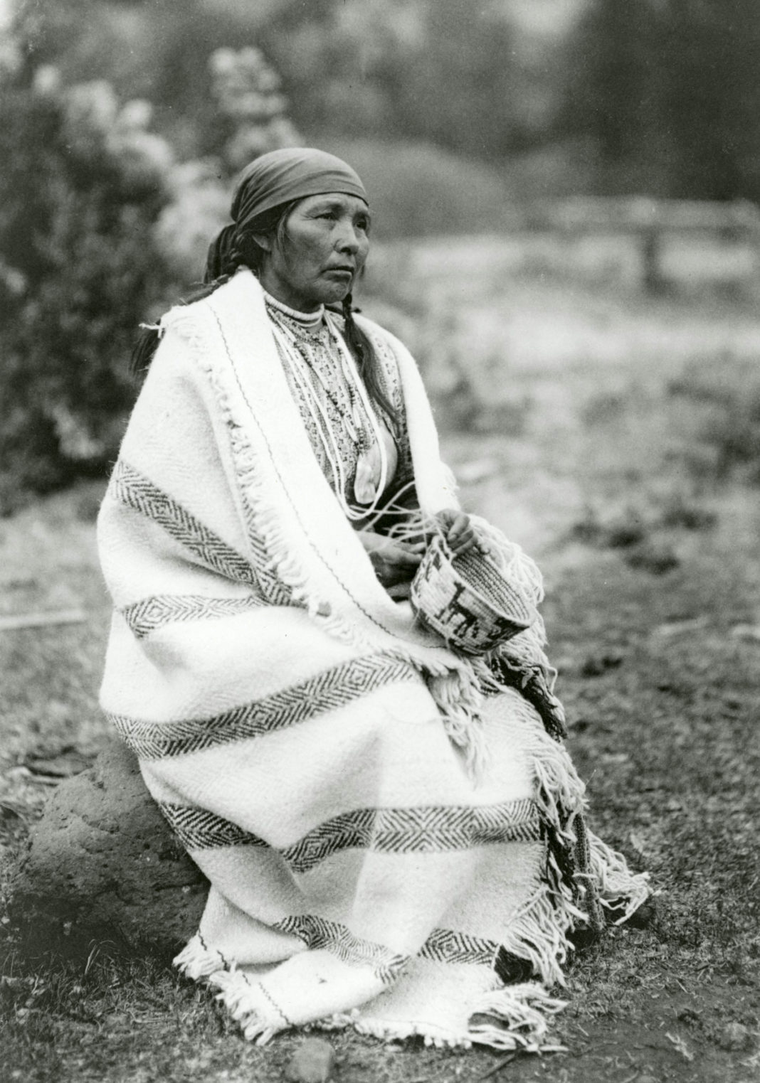 16 Stunning Historical Photographs of Oregon's First Nations