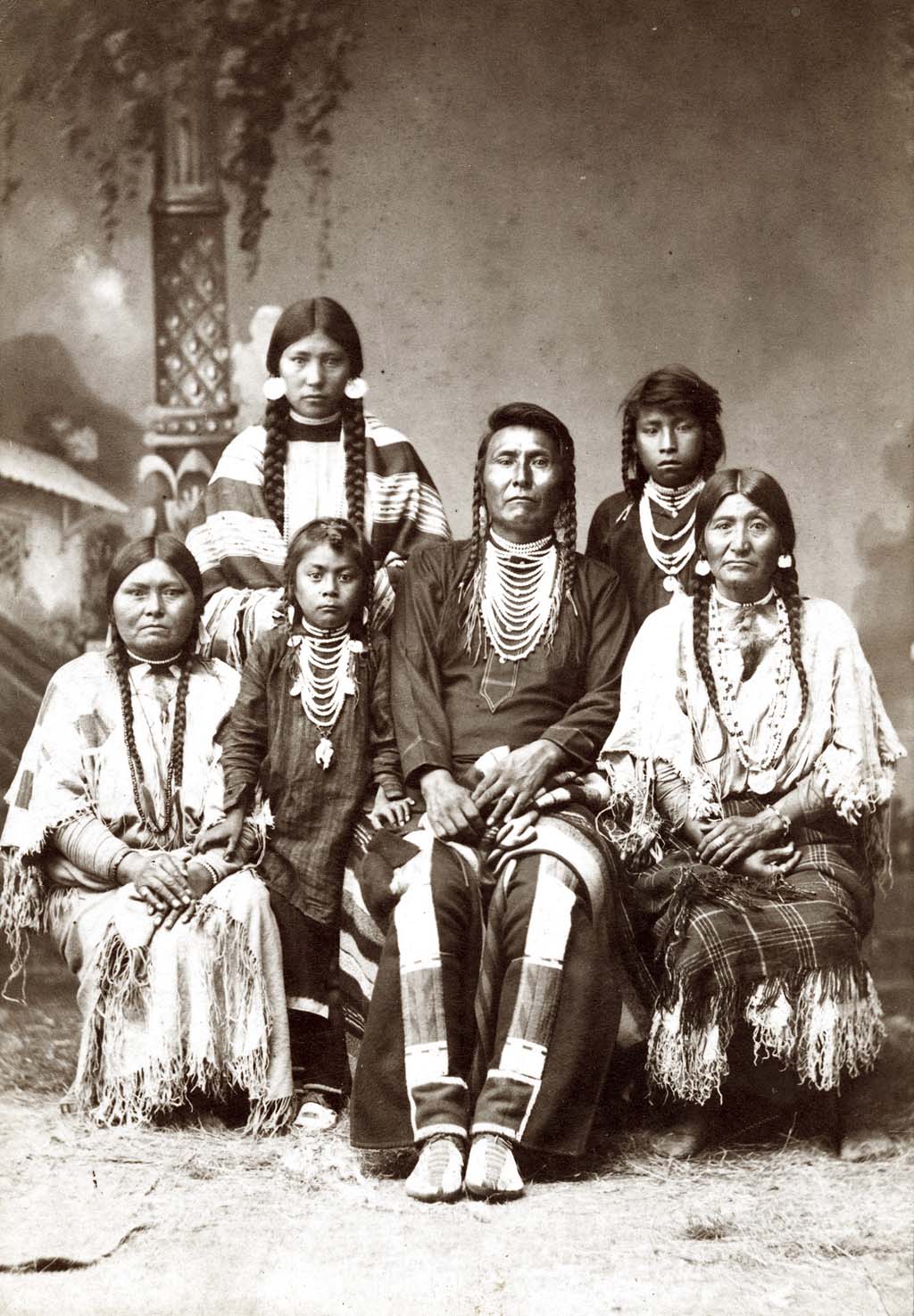 chief joseph the younger and his family in 1880
