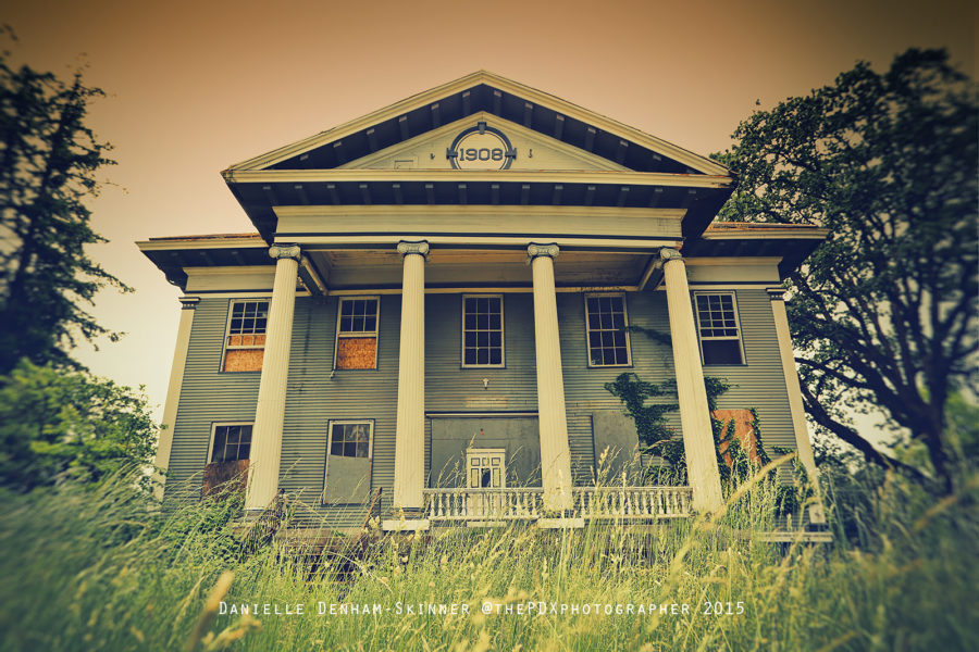 Haunting Photos of Abandoned Oregon Houses That Have Been Lost to Time