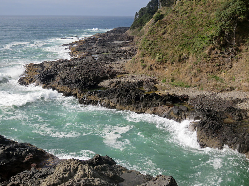 Three Fatal Accidents Recently Around Oregon Coast, One in Surf and Two on the Road