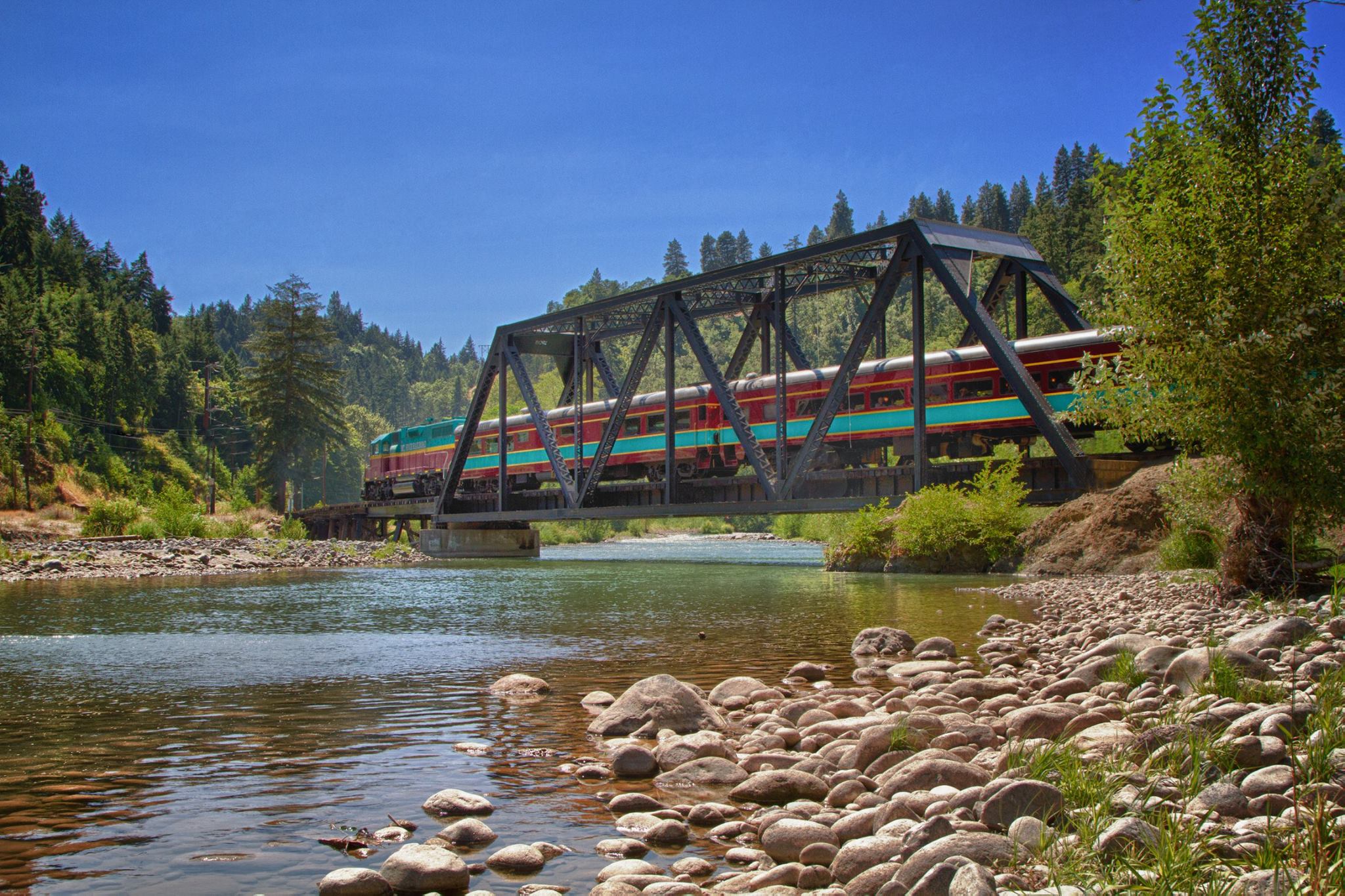 autumn in oregon train ride mt. hood railroad