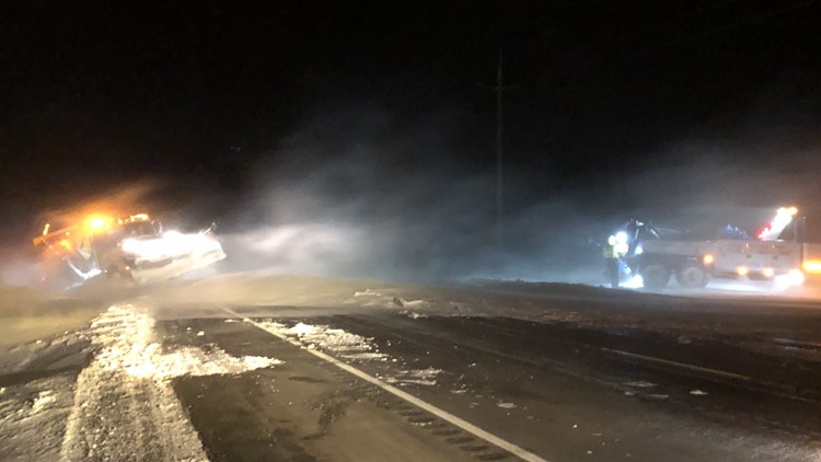 Snow & Heavy Wind Closes I-84 Through Columbia River Gorge