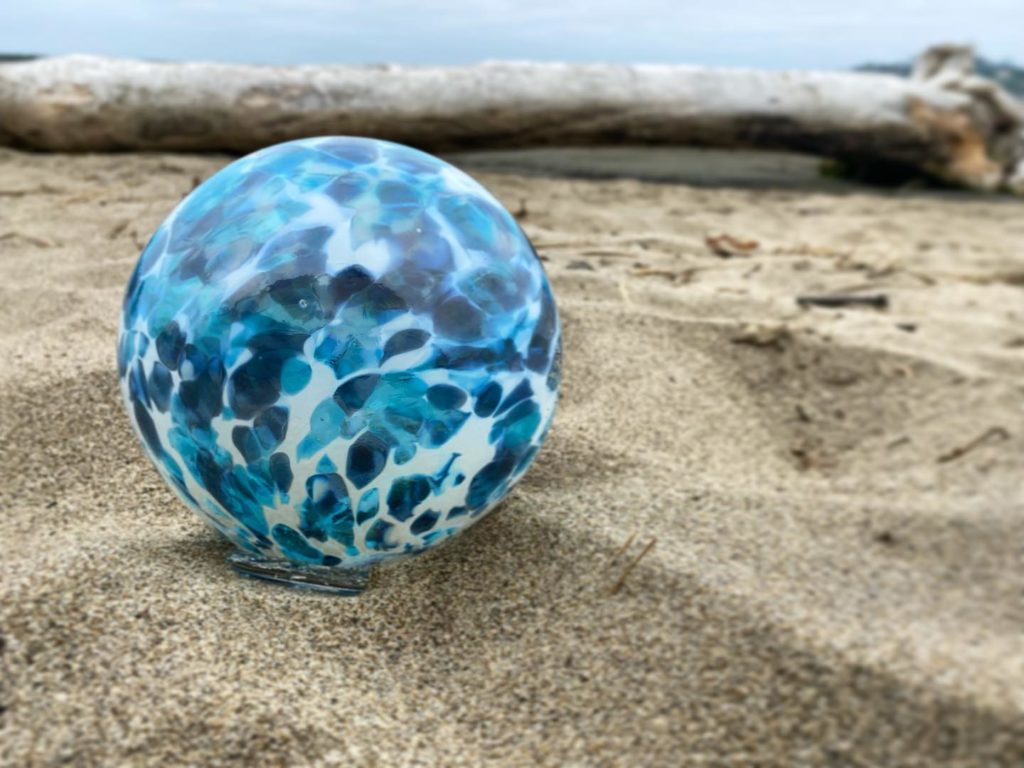 glass floats, oregon coast, lincoln city, finders keepers, event schedule, 2024, treasure hunt, beach fun, family