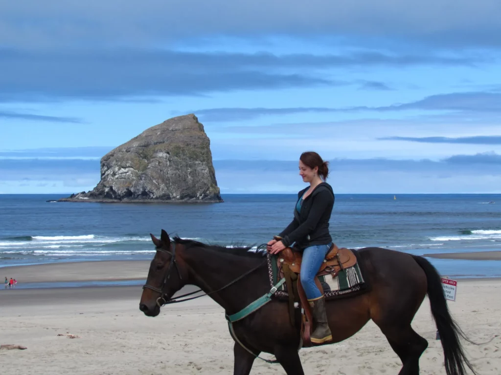 pacific city horseback riding