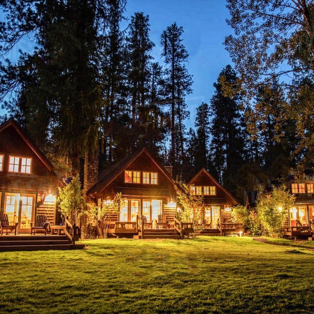 These Luxury Cabins On The Metolius River Are Perfect For A Weekend Getaway