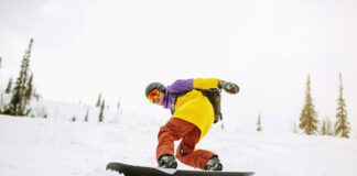 Oregon Timberline Lodge Snowboarding