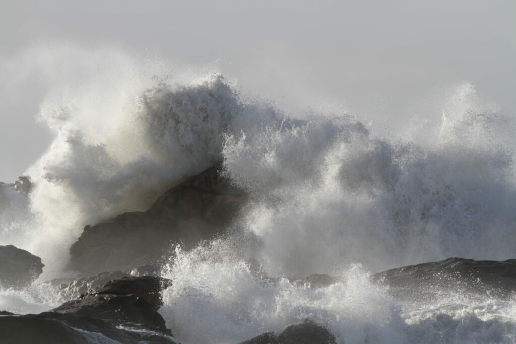 Coastal waves high tides