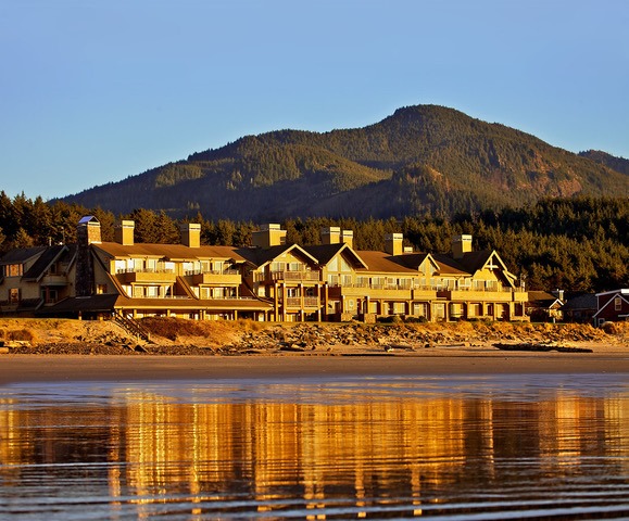 The Ocean Lodge Hotel In Cannon Beach Is Downright Magical