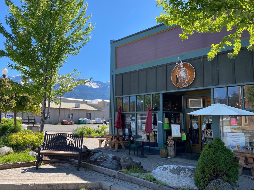 The Pet Lover In You Will Adore This Small Popular Cafe In Oregon