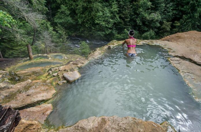 umpqua hot springsf