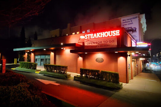 Ringside steakhouse
