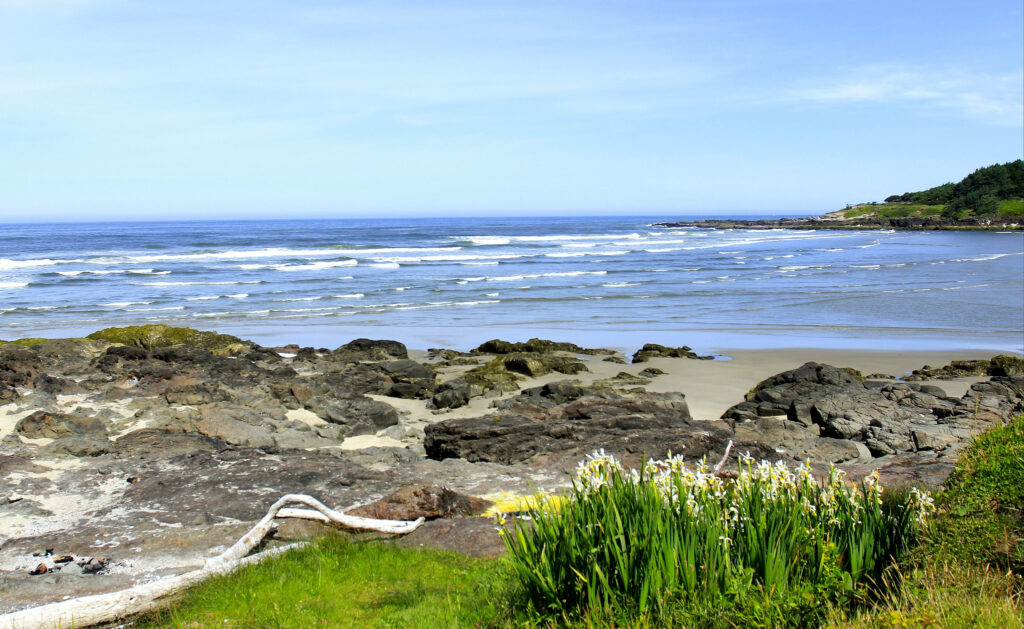 a sunny day in yachats oregon