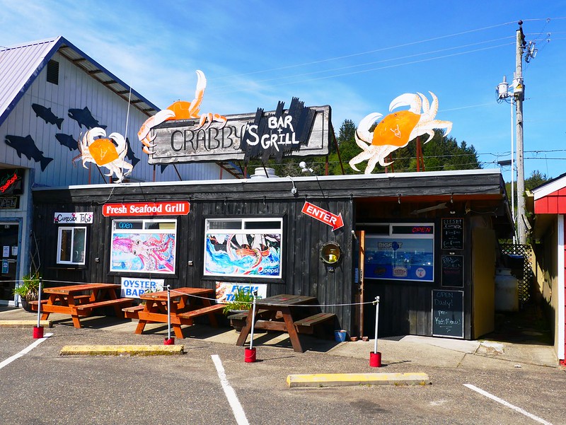 The outside of Crabby's Bar and Grill.