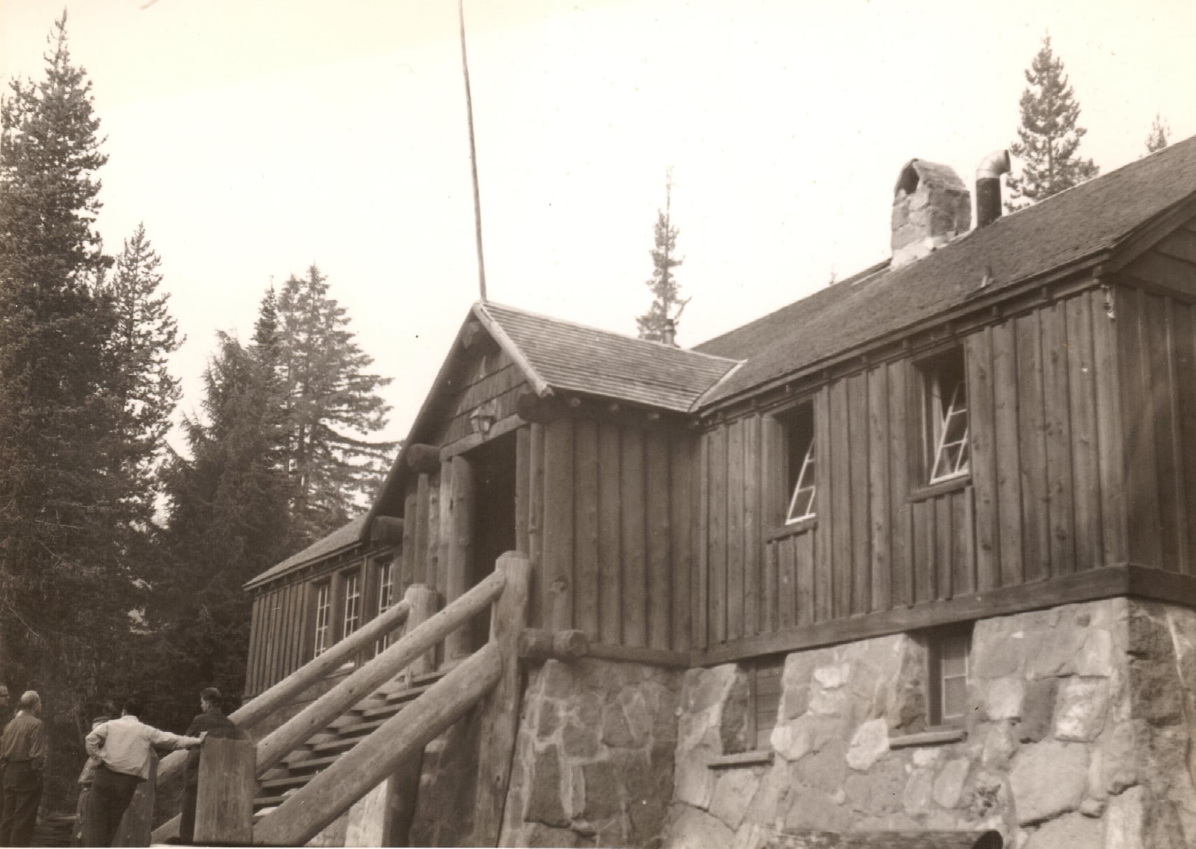 lodge in 1940s