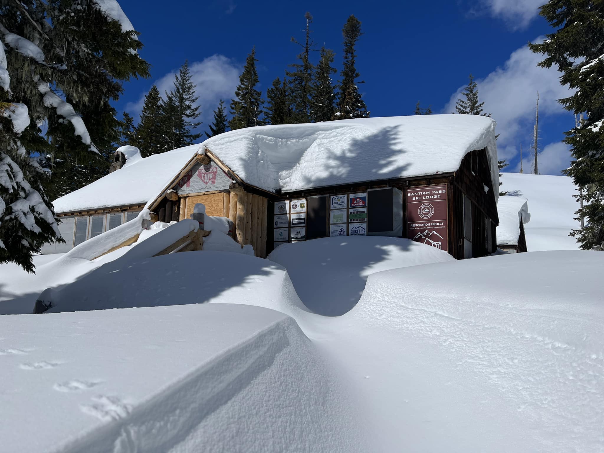 lodge in snow