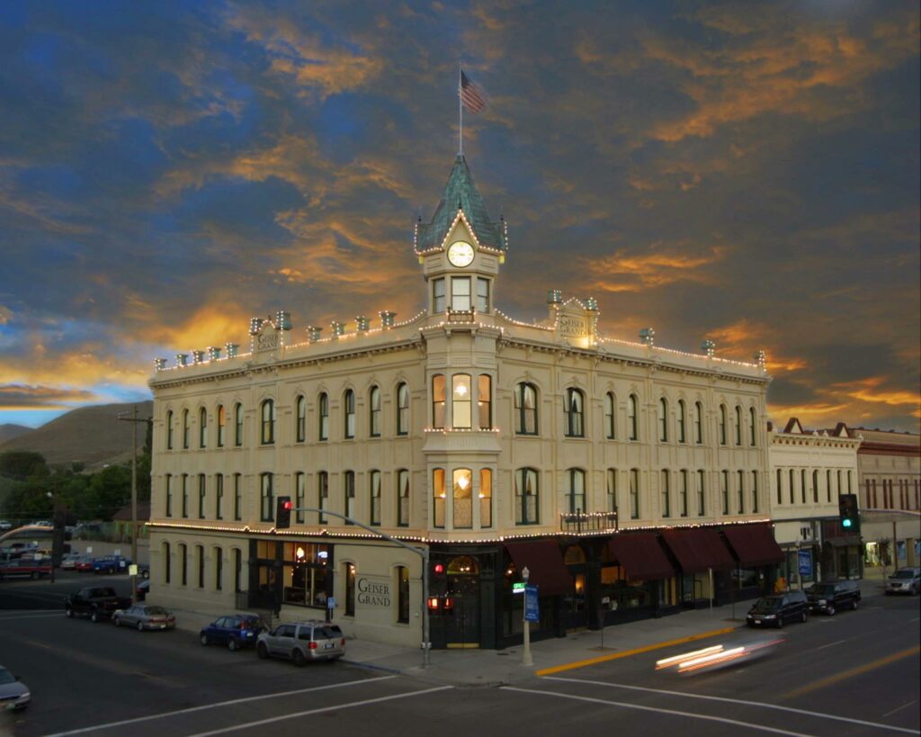 eastern oregon, geyser grand hotel, baker city, queen city