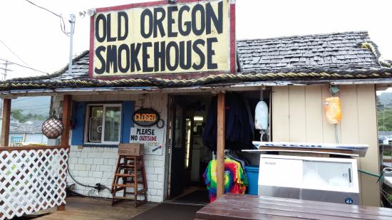 The Line Out The Door Of This Small Oregon Coast Eatery Is Always There For A Reason