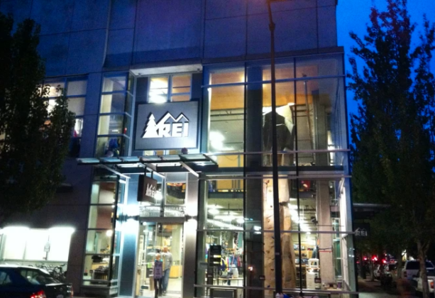 REI To Close Portland Store Due To Rampant Theft And Crime   REI Pearl District 613x420 