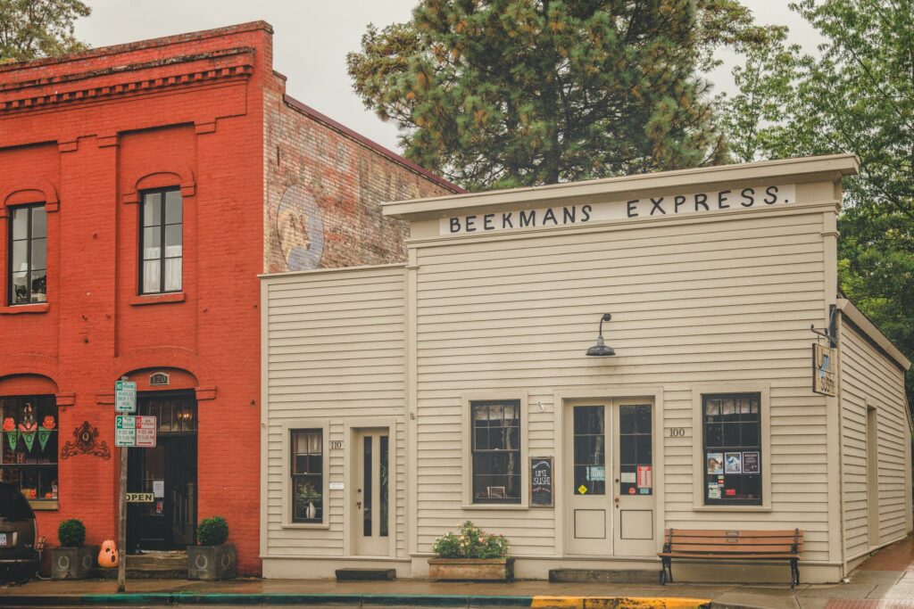 trolley tour jacksonville oregon