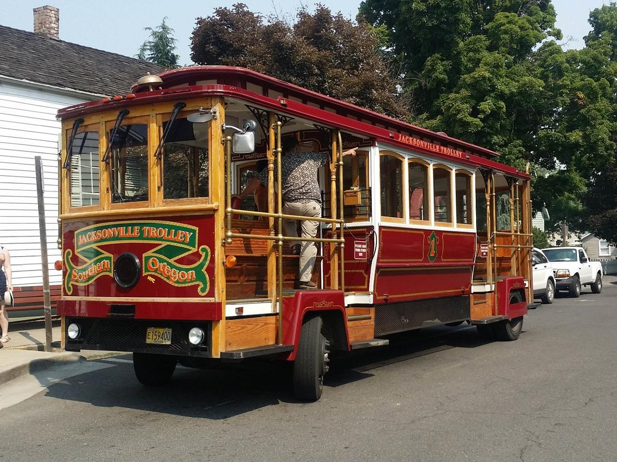 trolley tours