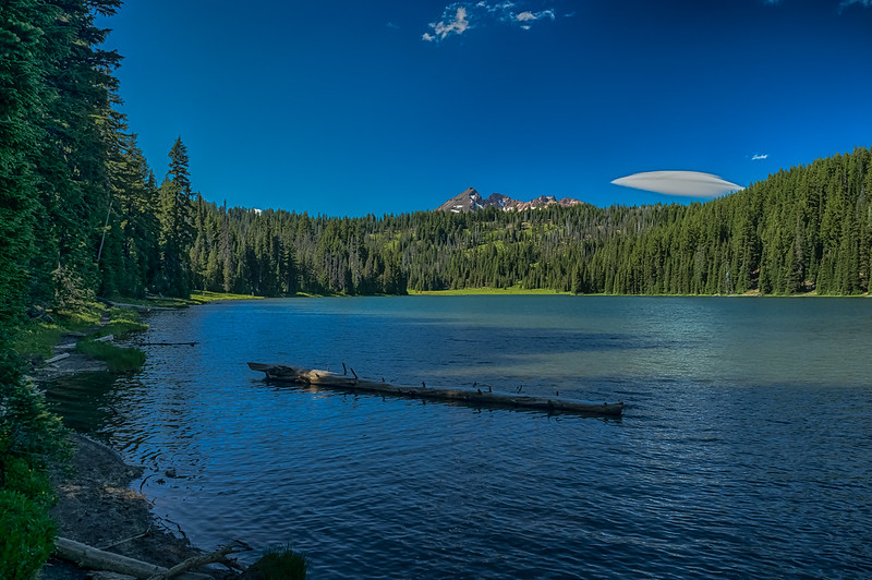 Cascade Lakes Scenic Byway is a feast for the eyes, winding